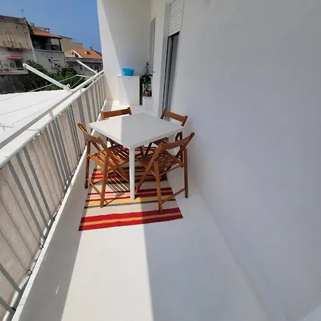Apartment Ekaterina House-grande In Centro Brolo
